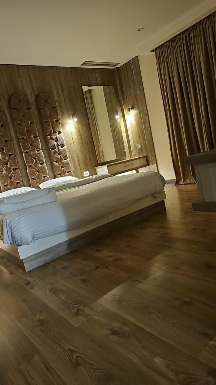 Sheraton Ocean 503 - Private Apartments Kairo Bagian luar foto